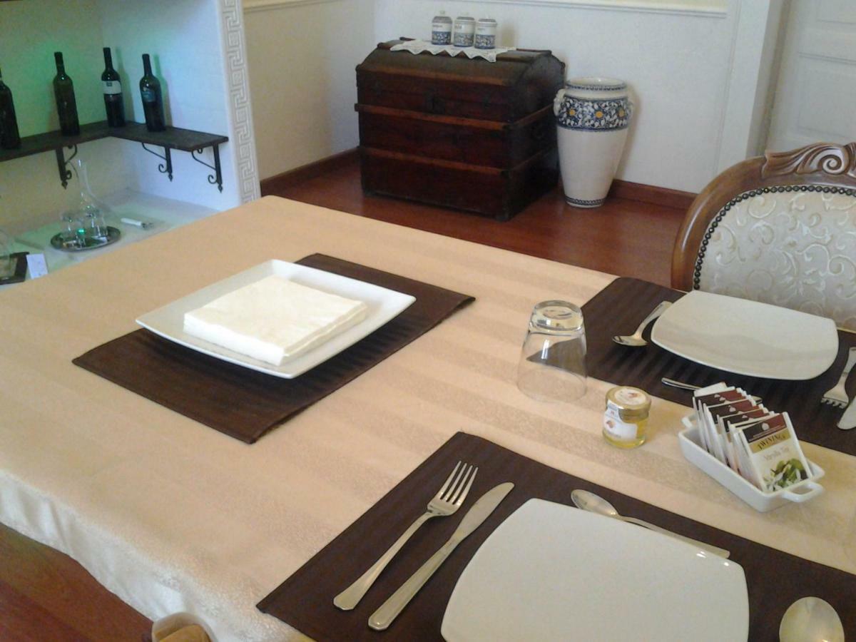 Palazzo Salini - Appartamento Familiare Sulmona Kamer foto